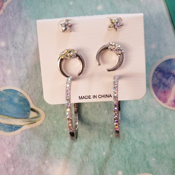 Iridescent Rhinestone Earring Set - Picture 3 of 5